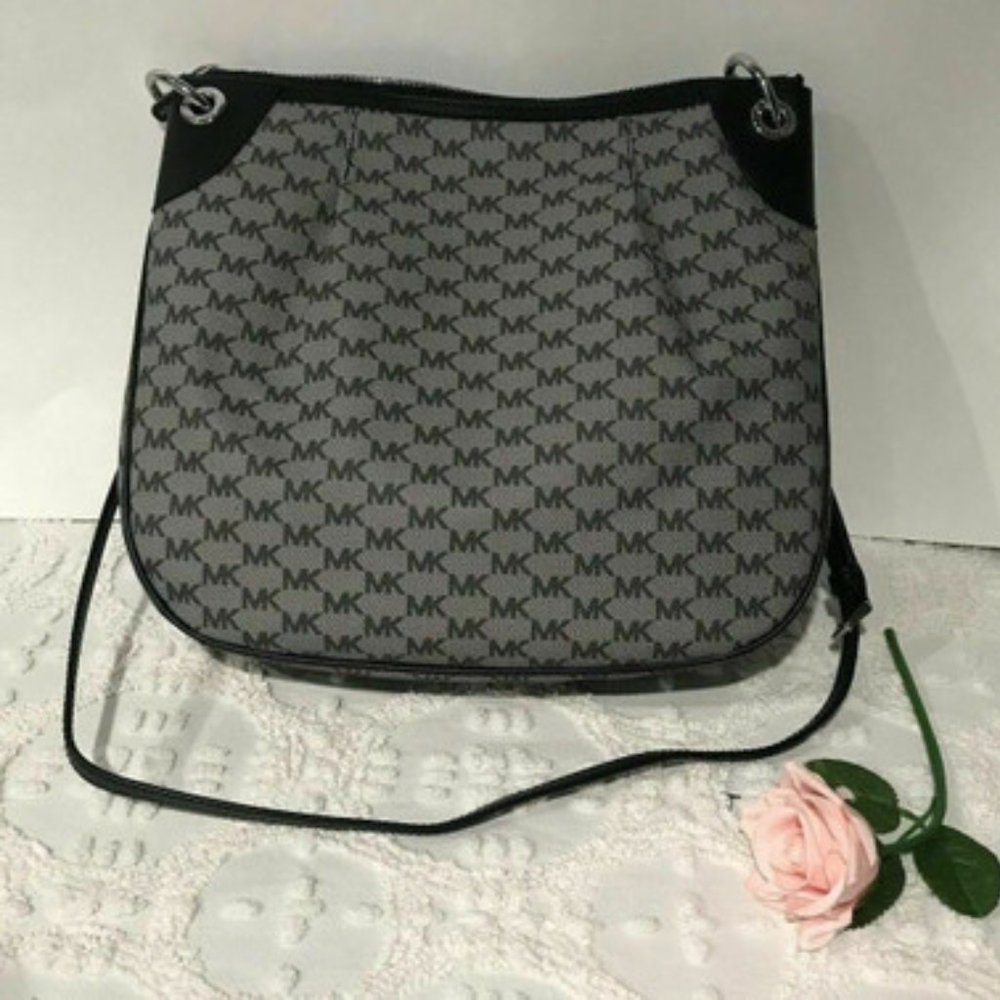 Jet Set Large Convertible Shoulder Tote Bag Purse Black Gray